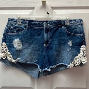 U women’s Joe boxer blue distressed stretch plus size denim shorts size 16W